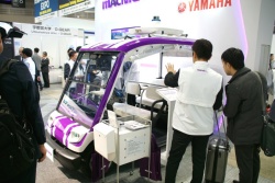 【話題・自動運転】「価格を1300万円に抑えた」、マクニカが自動運転車サービスの開発車両を販売