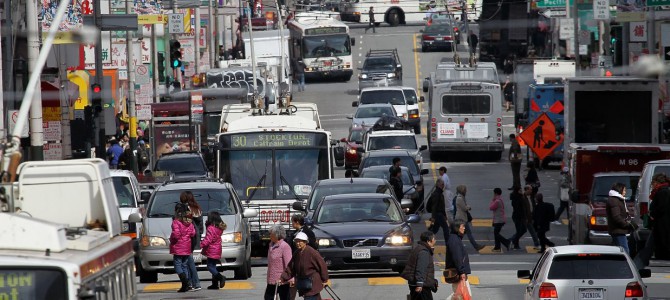 【提言・話題・自動運転】自律自動運転車で都市の交通渋滞はむしろ悪化？UCSCが予測