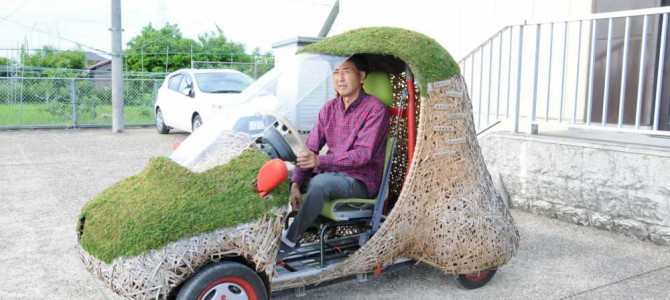 【話題】コケむすＥＶ、涼しげ　竹で車体、京都・城陽で展示