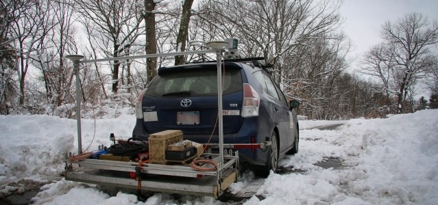 【新技術・自動運転】MIT、地中探査レーダーで真っ白な雪道も走れる自動運転車を開発–道路を透視して測位