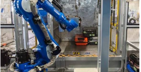 【話題・自動運転】ロボットがスーツケースを積み込み、自動運転車で運搬 ANAが九州佐賀国際空港で実験
