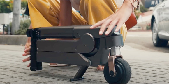 【話題】AppleはKiaと協力し立ち乗りスクーターを開発！？