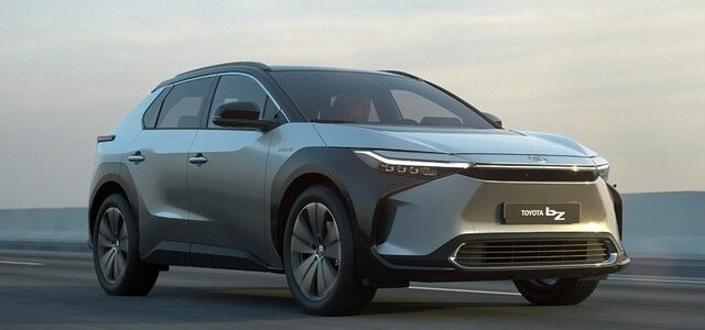 【話題・新製品】トヨタが満を持して電気自動車「bZ4X」を発表。2022年の年央発売