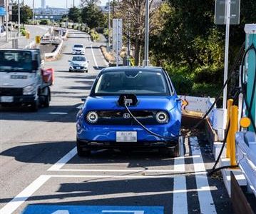 【話題・インフラ】電気自動車は「路上で充電」 今後のスタンダードに？：横浜市が社会実験