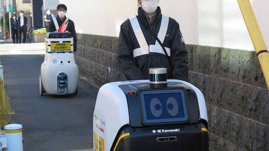 【話題・自動運転】介護事業で自動搬送ロボットは活用できるか、損保ジャパンなどが実用化目指す