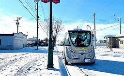 【話題・自動運転】自動運転バスは雪道を走れるか 北海道で実験