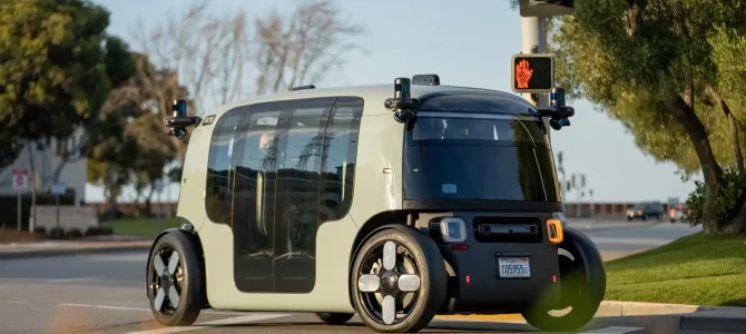 【自動運転・海外】世界初！ロボタクシー専用車両が公道走行を成功、米・Zoox社