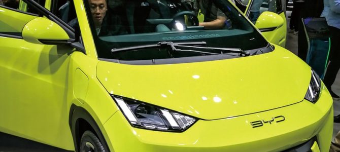 【話題・新製品】電気自動車：中国BYDのEV「シーガル」150万円の衝撃 湯進