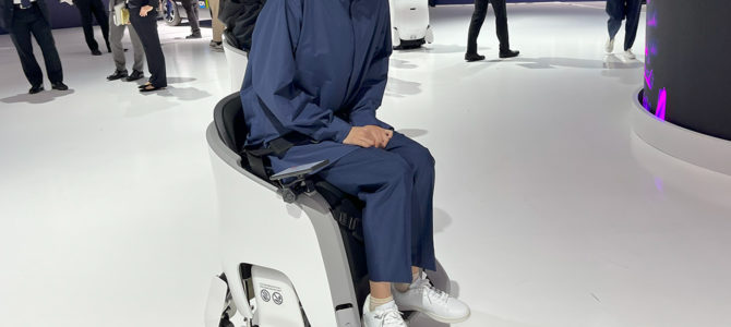 【話題・次世代モビリティ・モビリティショー2023】ホンダが”走る椅子”を開発！ 次世代モビリティ 「UNI-ONE」は…