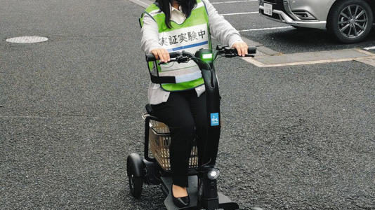 【話題・マイクロモビリティ】1人乗り電動四輪車で楽々 渋川市が業務活用で実証実験 近距離移動想定 高齢者の利用視野に